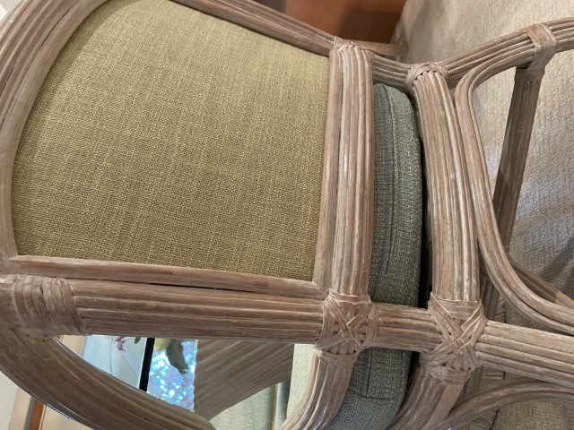 Back of chair color blocked in chartruese.